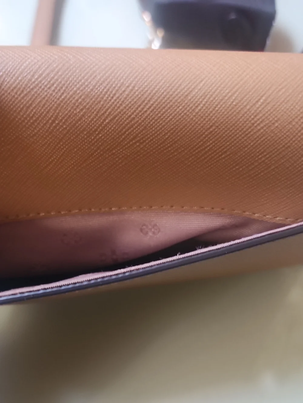 Tory Burch Light Brown (Tan) Crossbody Wallet with Gold Logon EUC